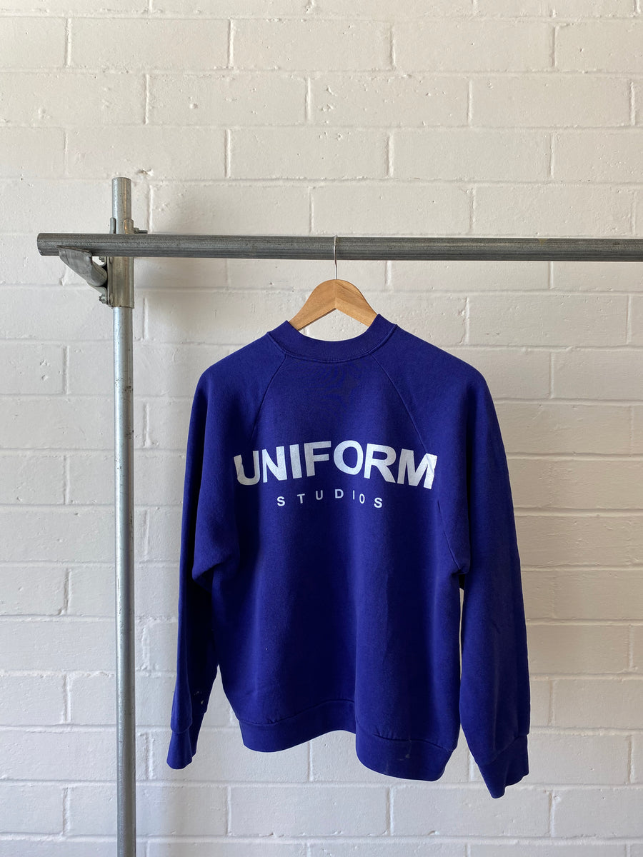 VINTAGE FRUIT OF THE LOOM RAGLAN CREWNECK PURPLE (LARGE)