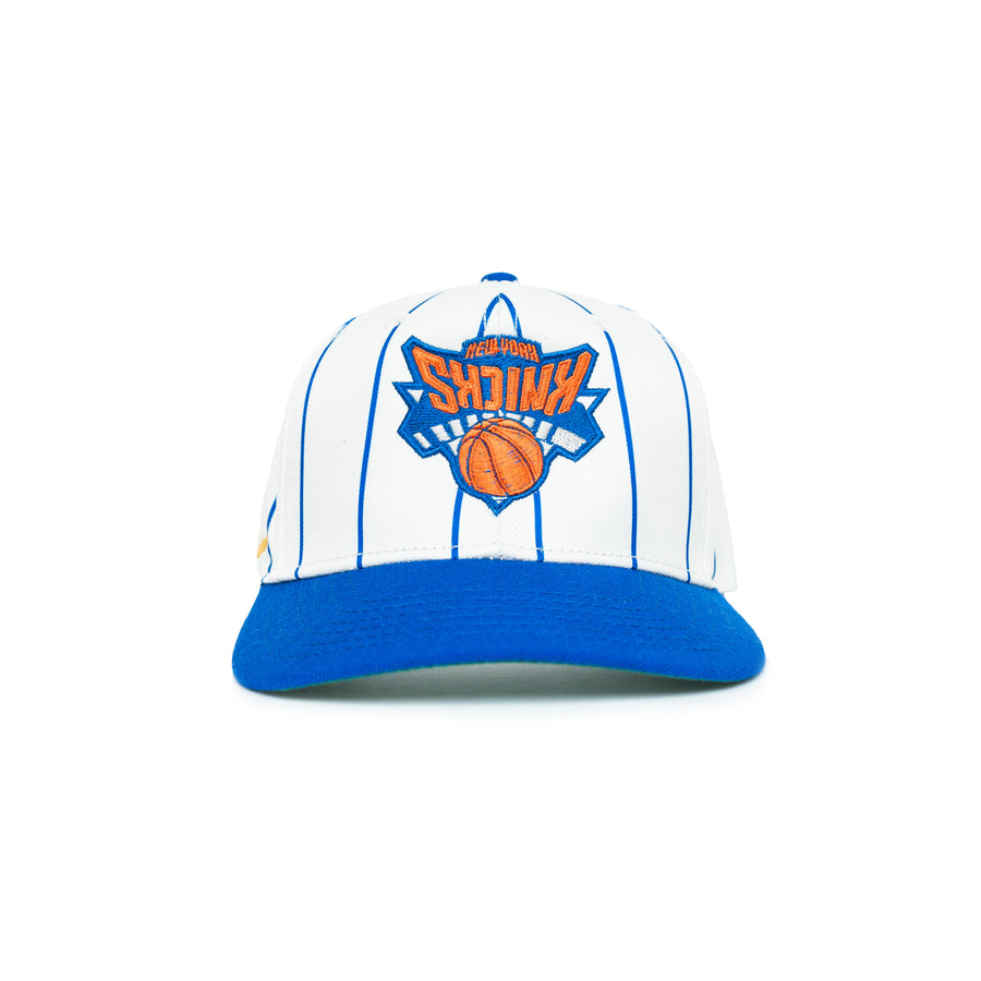 Uniform Knicks Essential Striped Snapback (Cream/Royal)