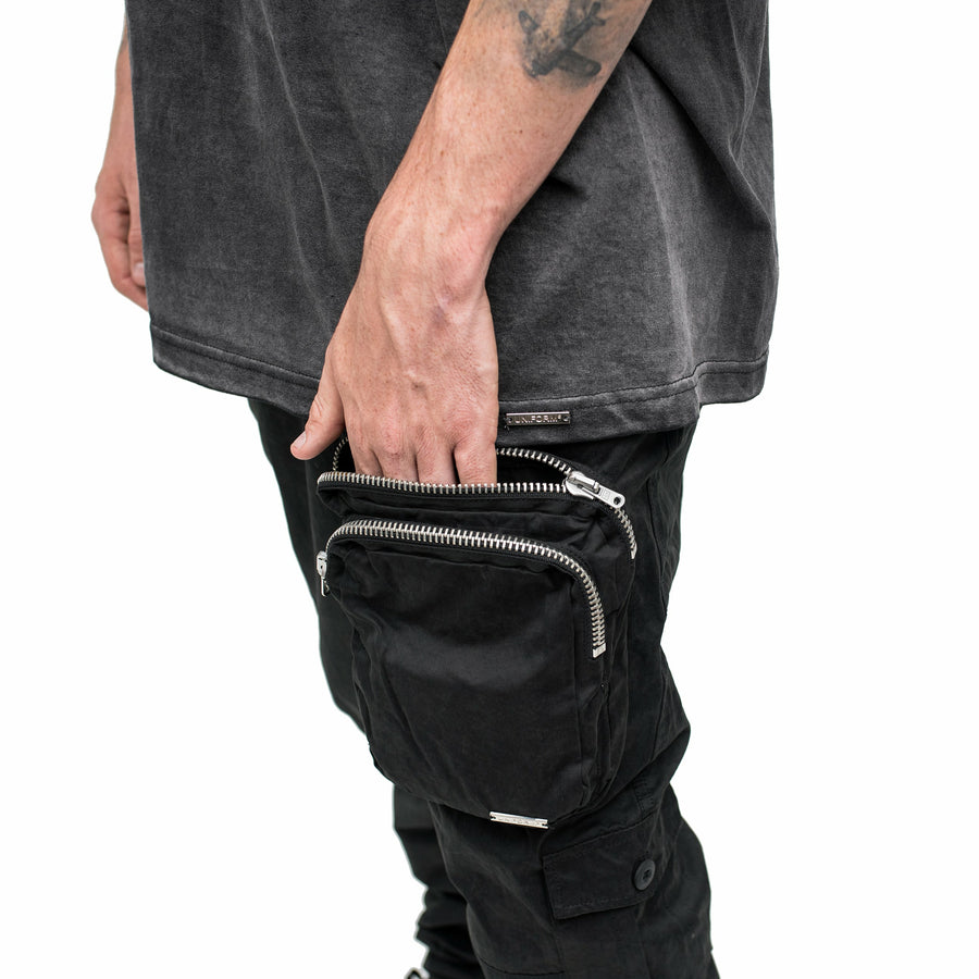 Double Pouch Utility Cargo Pant in Black