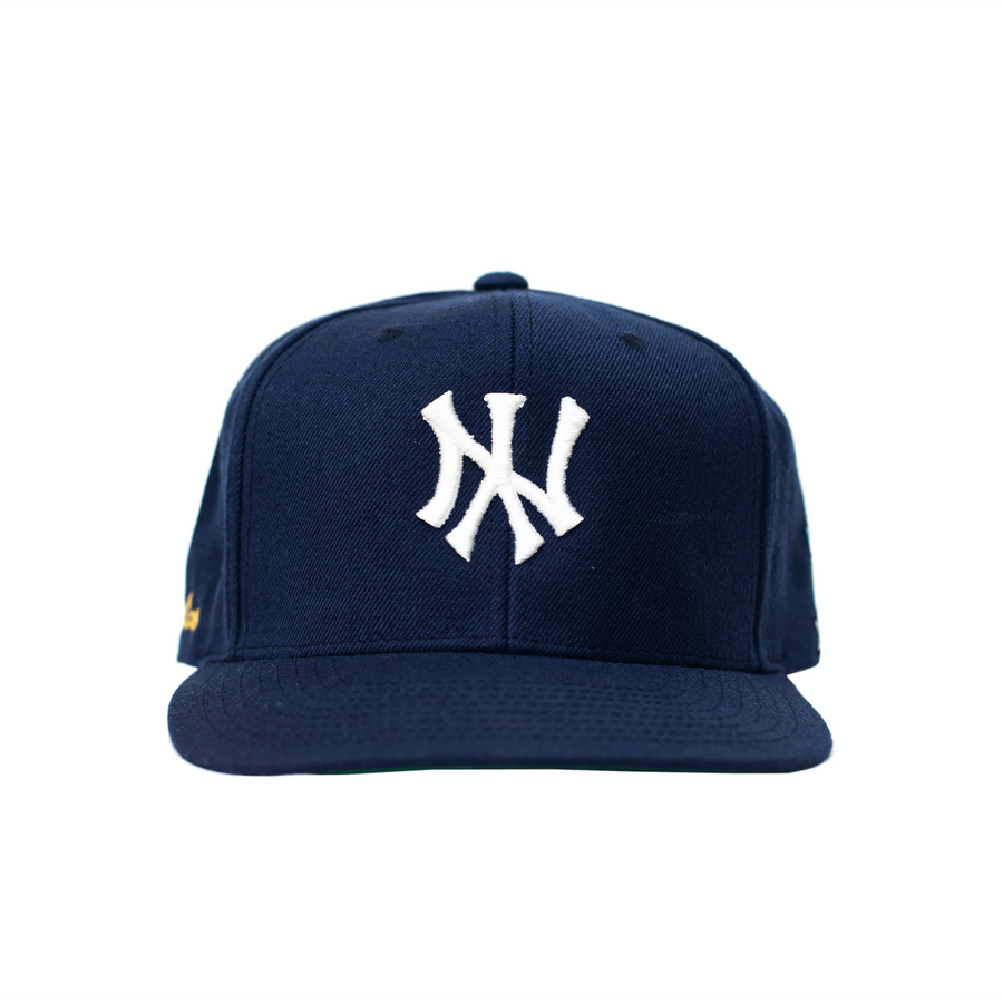 Uniform New York  Snapback (Navy)