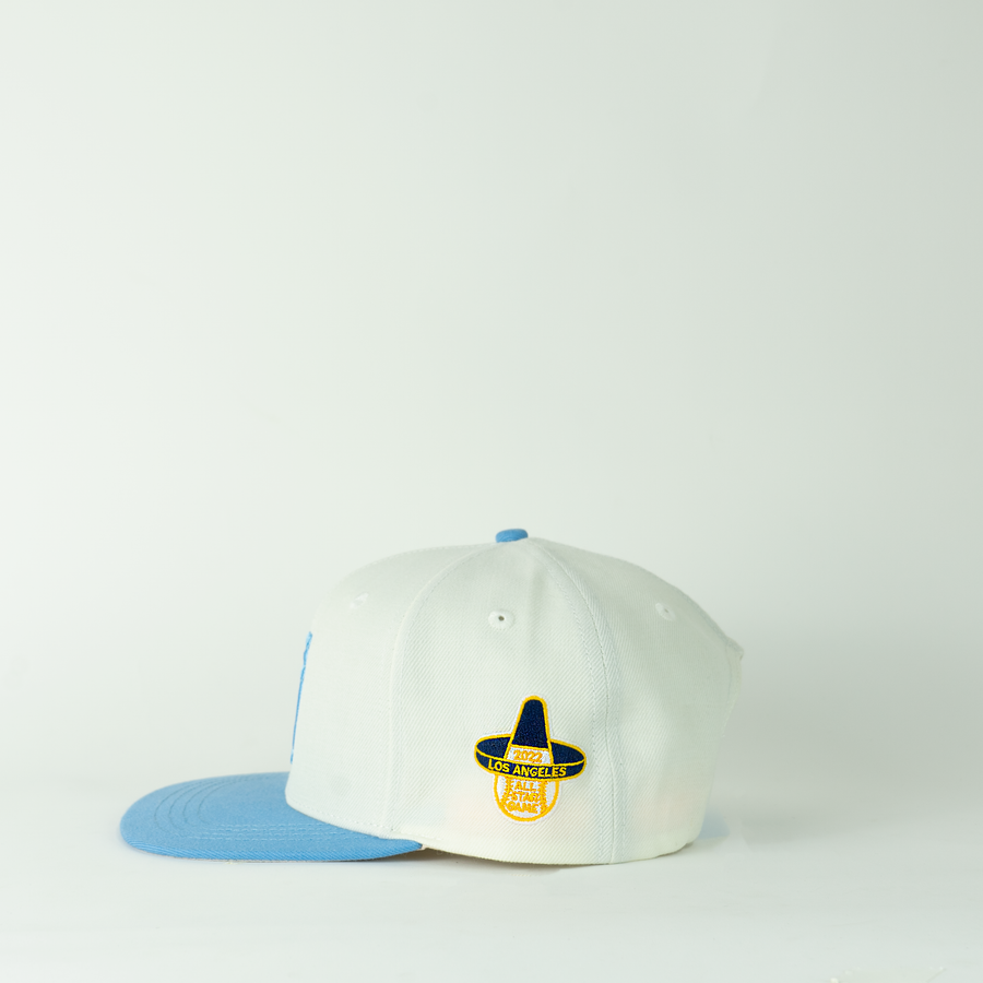 Uniform Retro All Star Game LA Snapback (Baby Blue/Cream)