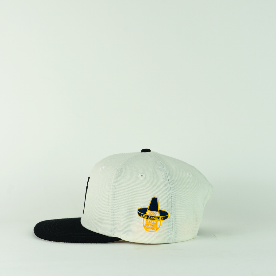 Uniform Retro All Star Game LA Snapback (Black/Cream)